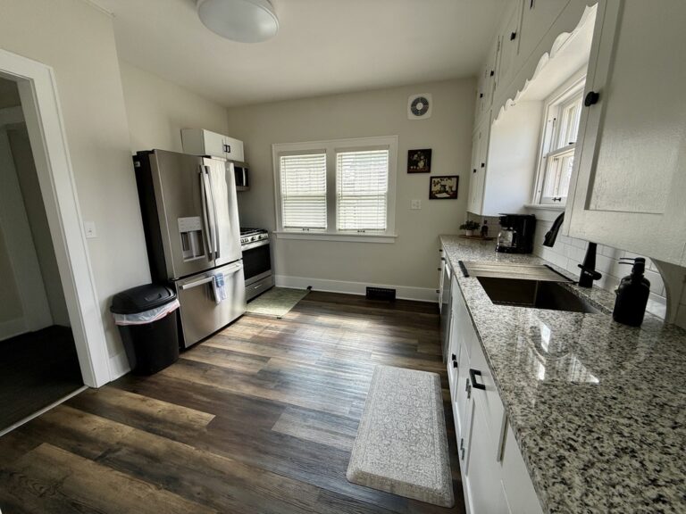 D34BC0C1-0479-4A10-9F67-96270D850C37_1_105_c