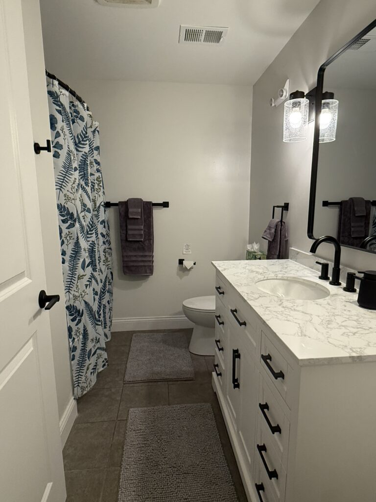 Full Bathroom